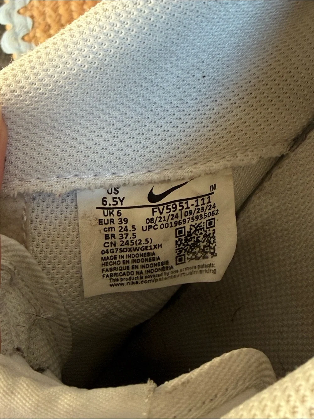 Nike Air Kids White Low-Top Sneakers